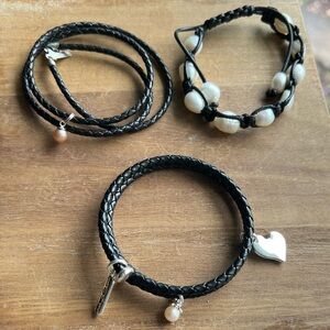 Vantel Pearls Bracelets